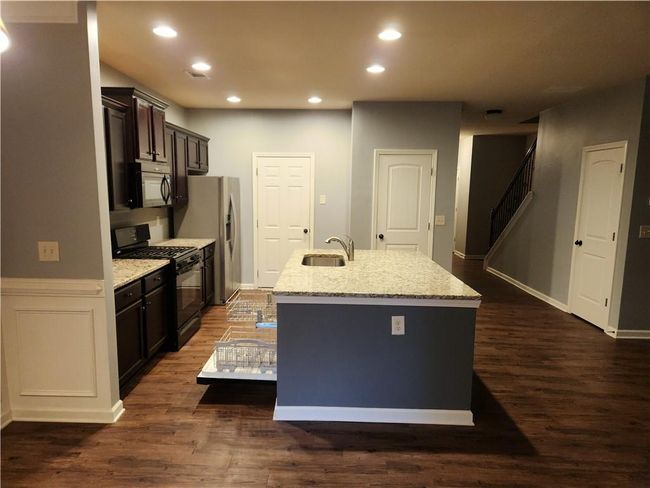 2727 Morgan Glen Rd, Townhouse with 2 bedrooms, 3 bathrooms and null parking in Buford GA | Image 4