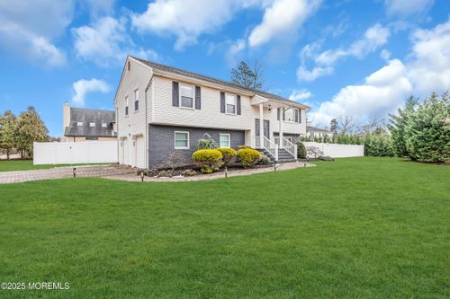 54 Mindy Ln, Eatontown, NJ, 07724-2431 | Card Image