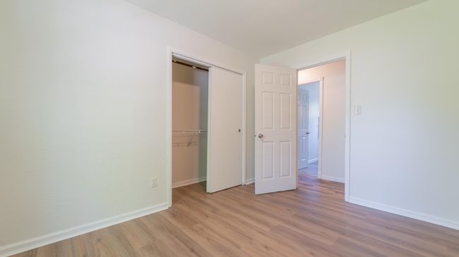 3rd Bed Closet | Image 20