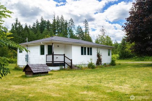 48224 Moen Rd, Concrete, WA, 98237-9679 | Card Image