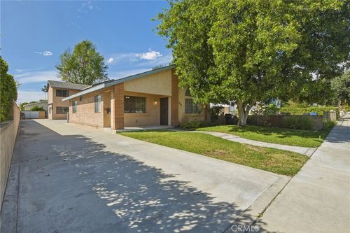 539 N Pasadena Ave, Azusa, CA, 91702-3052 | Card Image