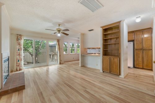 19-3845 Ranch Road 2222, Austin, TX, 78731 | Card Image