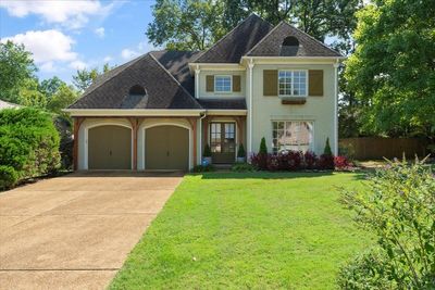 8103 Waverly Xing, House other with 4 bedrooms, 2 bathrooms and null parking in Germantown TN | Image 1