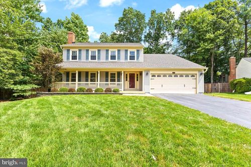 5601 Doolittle St, BURKE, VA, 22015-2045 | Card Image