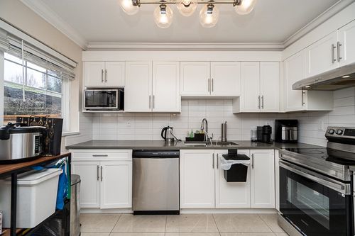 1-10282 132 St, Surrey, BC, V3T0C4 | Card Image