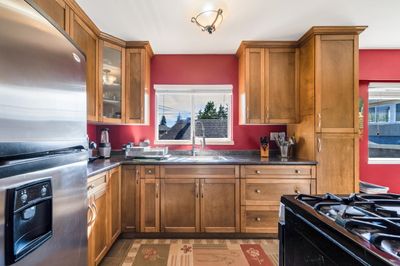 10540 Aintree Cres, House other with 4 bedrooms, 2 bathrooms and 8 parking in Richmond BC | Image 2