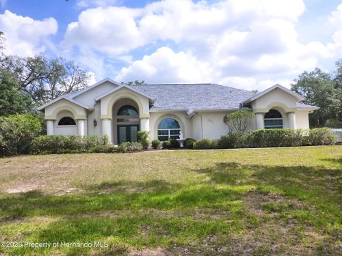 12271 Centralia Rd, WEEKI WACHEE, FL, 34614-2130 | Card Image