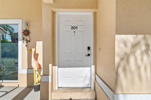 201-21041 Sunpoint Way, LUTZ, FL, 33558-5172 | Card Image