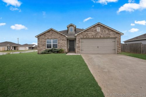 10016 E 109th Place, Owasso, OK, 74055 | Card Image
