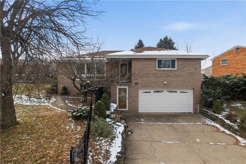 2207 Altaview Ave, Brookline, PA, 15226-1601 | Card Image