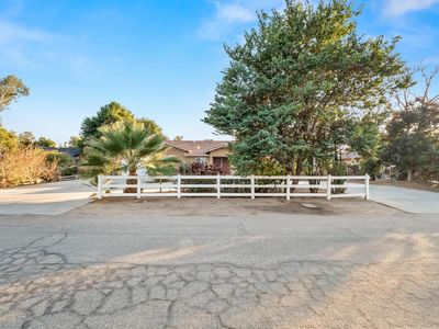 5372 E Lowe Avenue, House other with 5 bedrooms, 0 bathrooms and null parking in Fresno CA | Image 2