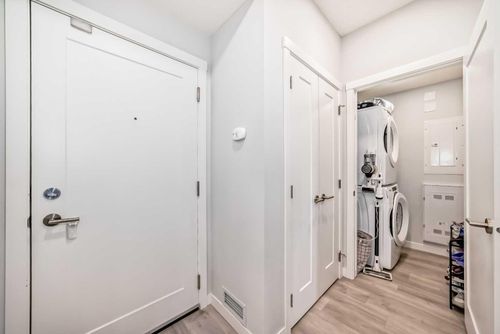 310-150 Shawnee Square, Calgary, AB, T2Y0T6 | Card Image