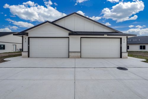 818 S Jay St, Valley Center, KS, 67147-8970 | Card Image