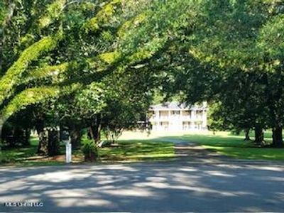 Grand Oaks driveway entry | Image 1