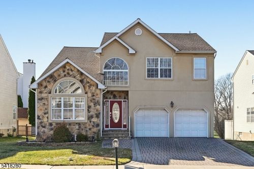 37 Shaffer Rd, Bridgewater, NJ, 08807-5605 | Card Image