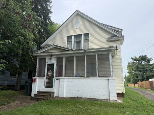 311 W Ewing Ave, South Bend, IN, 46613-2107 | Card Image