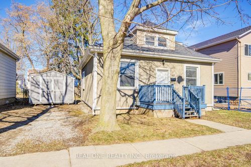 102 Royal Ave, Hamilton, ON, L8S2C5 | Card Image