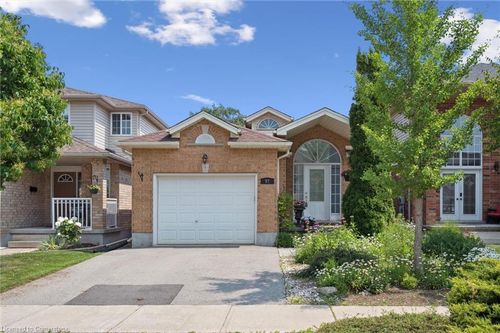 97 Wilton Rd, Guelph, ON, N1E7L8 | Card Image