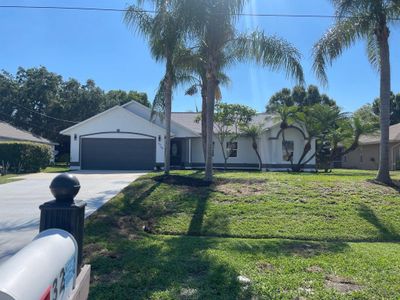 3240 Se West Snow Road, House other with 4 bedrooms, 2 bathrooms and null parking in Port St Lucie FL | Image 1