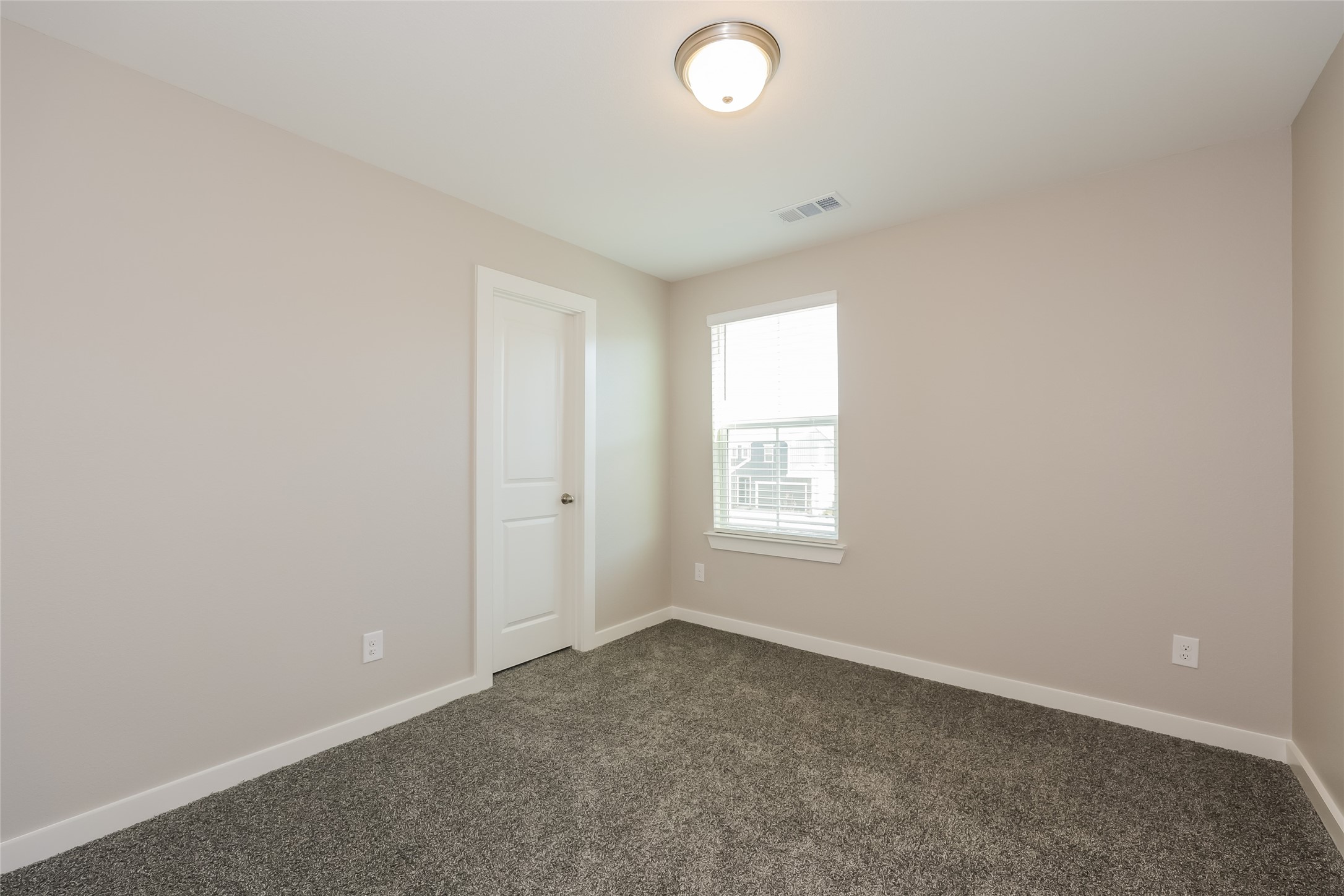 Residential Lease in Arlington 5