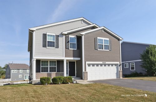 900 Heartland Park Ln, Antioch, IL, 60002-6215 | Card Image