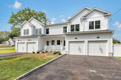 148 Roseville St, Fairfield, CT, 06825-4220 | Card Image