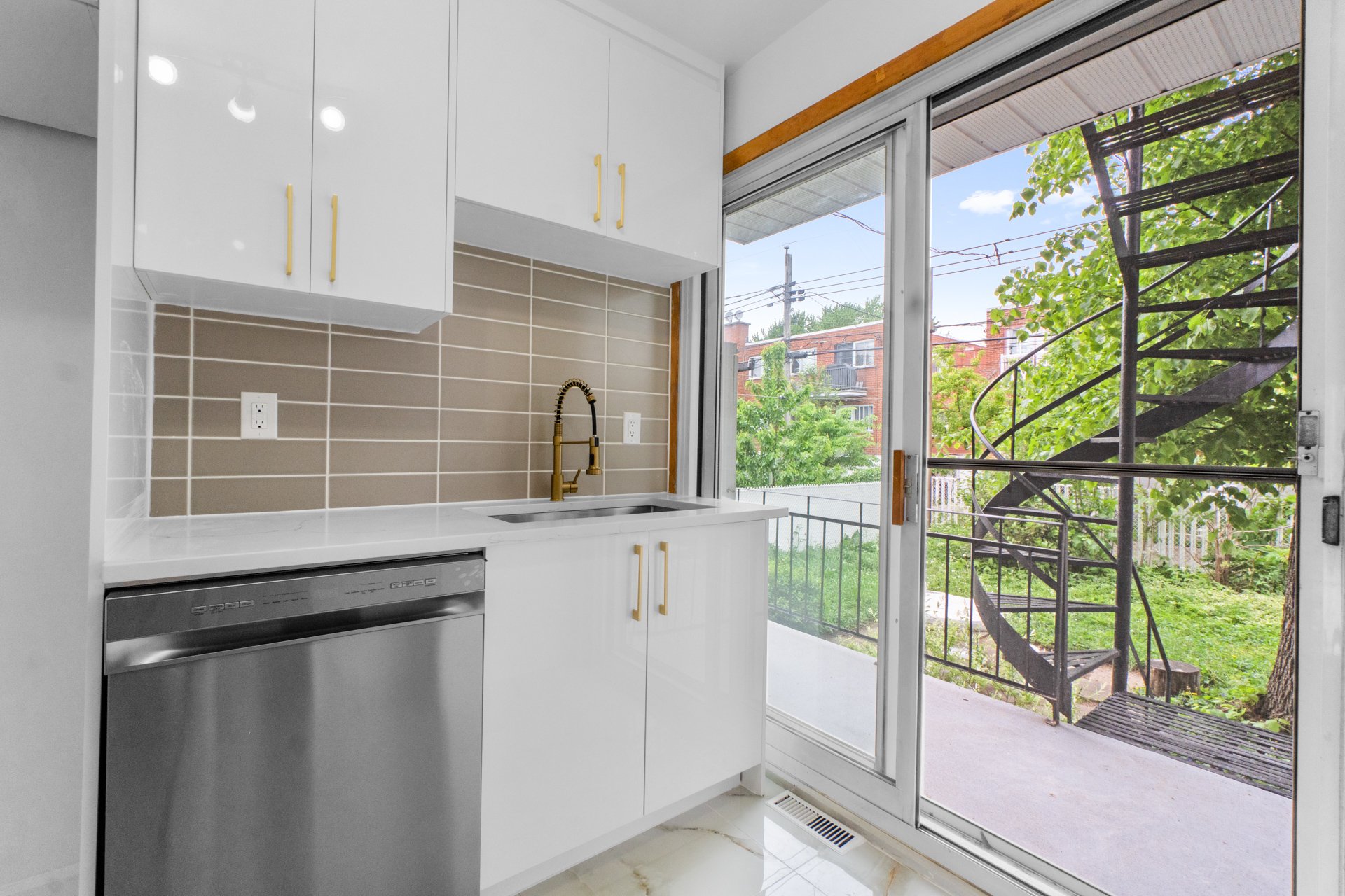 Residential Lease in Montréal (Anjou)