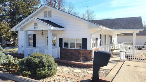 302 15th St, Winona Lake, IN, 46590-1511 | Card Image