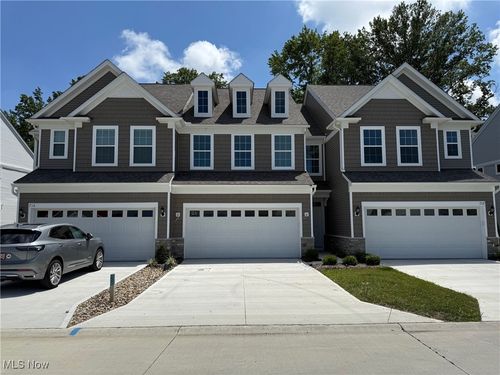 714 Harbour Town Ct, Avon Lake, OH, 44012-2117 | Card Image