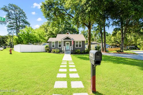 2724 Oaklawn St, Beaufort, SC, 29902-4335 | Card Image