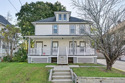 left-18 Chestnut St, Middletown, NY, 10940-5612 | Card Image