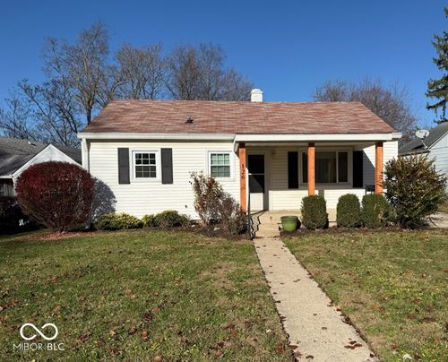 126 Greenacre Dr, Brownsburg, IN, 46112-1305 | Card Image