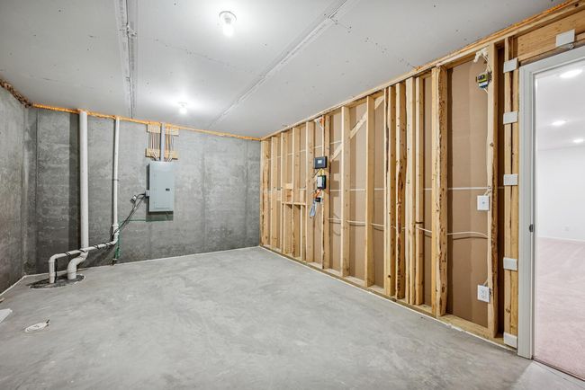Large storage room in basement | Image 17