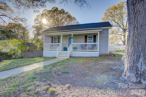 419 N East Ave, Kannapolis, NC, 28083-3526 | Card Image