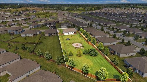 7917 2nd Ter, Blue Springs, MO, 64014-4637 | Card Image