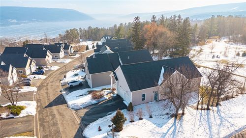 5540 Lakewood Trl, Canandaigua, NY, 14424-9110 | Card Image