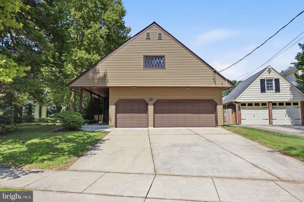 Residential in OAKLYN 2