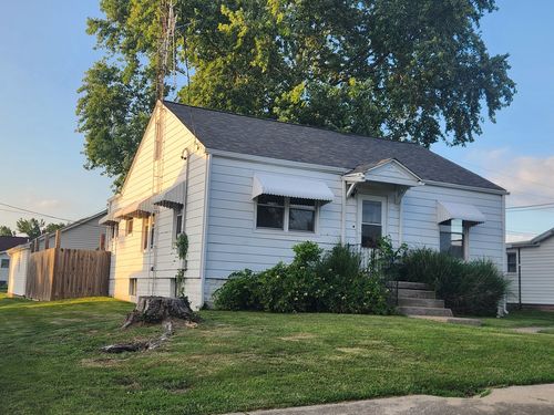 203 E Kaskaskia St, Pinckneyville, IL, 62274-1411 | Card Image