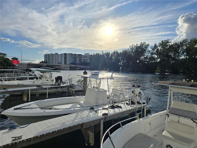 APT-604 - 1505 N Riverside Dr, Condo with 2 bedrooms, 2 bathrooms and null parking in Pompano Beach FL | Image 17