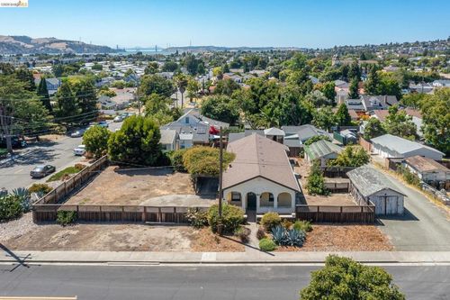 811 E 6th St, Benicia, CA, 94510-3524 | Card Image