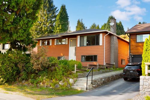 1018 Cloverley St, North Vancouver, BC, V7L1N3 | Card Image