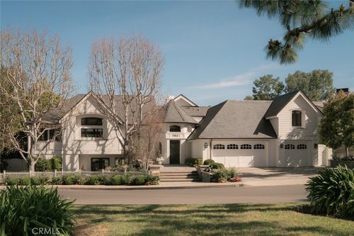 2 Royal Saint George Rd, Newport Beach, CA, 92660-5218 | Card Image
