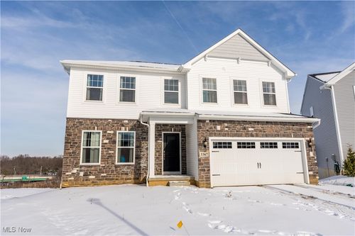 3367 Ponderosa Trl, Uniontown, OH, 44685-8177 | Card Image