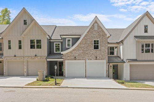 9706 Dutton Ln, Ooltewah, TN, 37363-1528 | Card Image