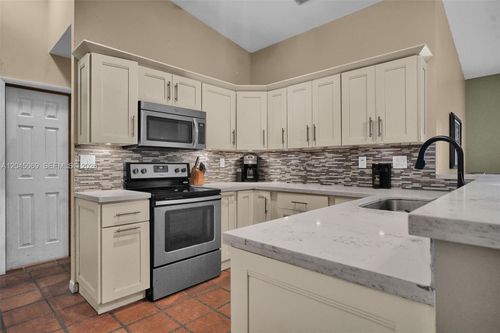 9786 Sw 147th Ct, Miami, FL, 33196-1637 | Card Image