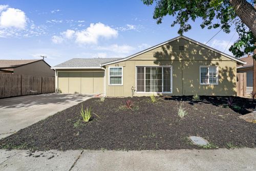 615 Vervais Ave, Vallejo, CA, 94591-5460 | Card Image