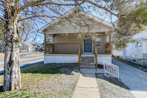 2301 Drury Ave, Kansas City, MO, 64127-4824 | Card Image