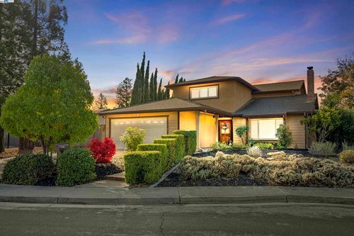 9985 Windsor Way, San Ramon, CA, 94583-2849 | Card Image