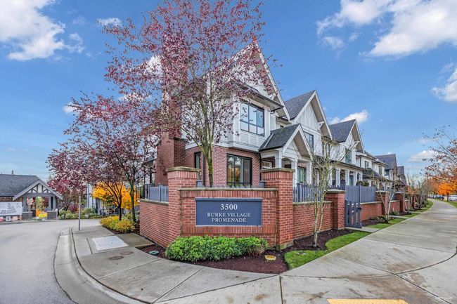 Community sign featuring a residential view | Image 37