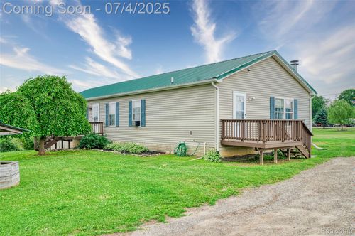 5771 Milett Rd, Fowlerville, MI, 48836-8924 | Card Image